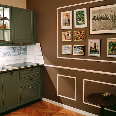 Apartment Stunning Coffee & Chocolate Flat In Old Town Warsaw